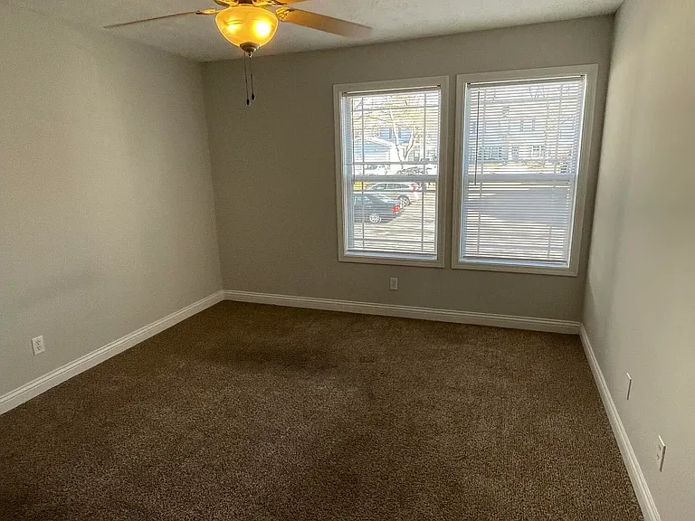 2414 Lake Park Rd — Photo 16