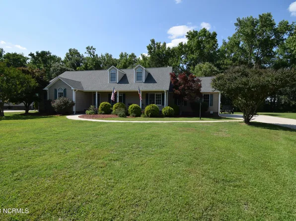 1929 Ivy Road, Greenville, NC 27858