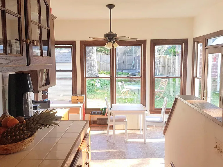 4440 Albemarle St NW — Photo 31