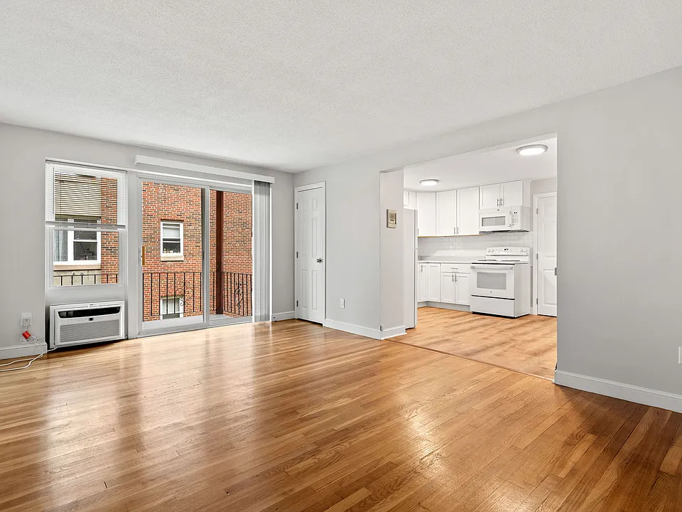 457 - 485 Pleasant Street