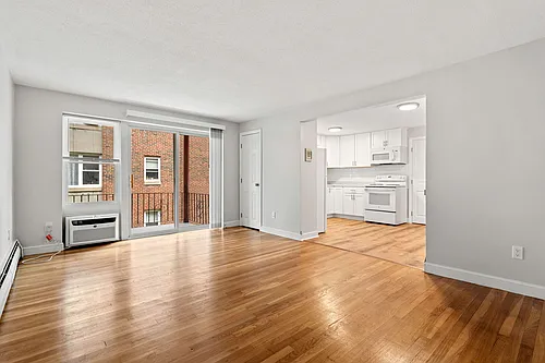 457 - 485 Pleasant Street Photo 1