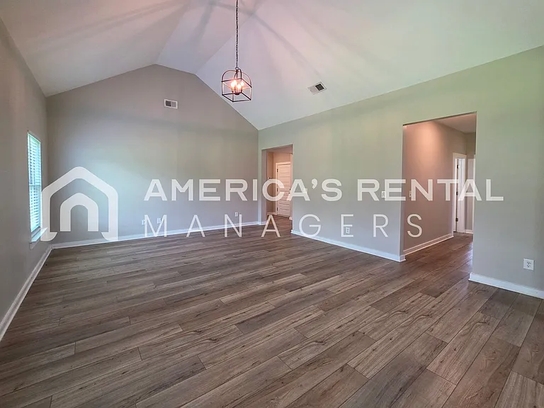 41 Whithall Cir — Photo 11