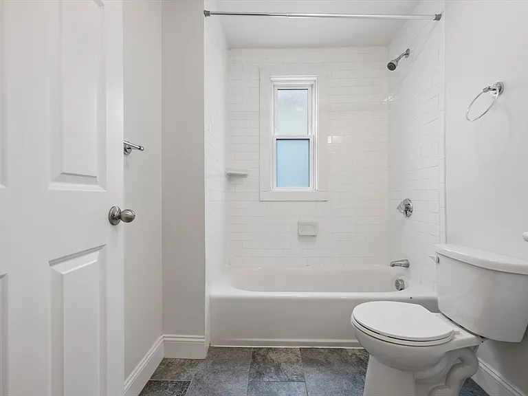 39 Bradley St #2 — Photo 9