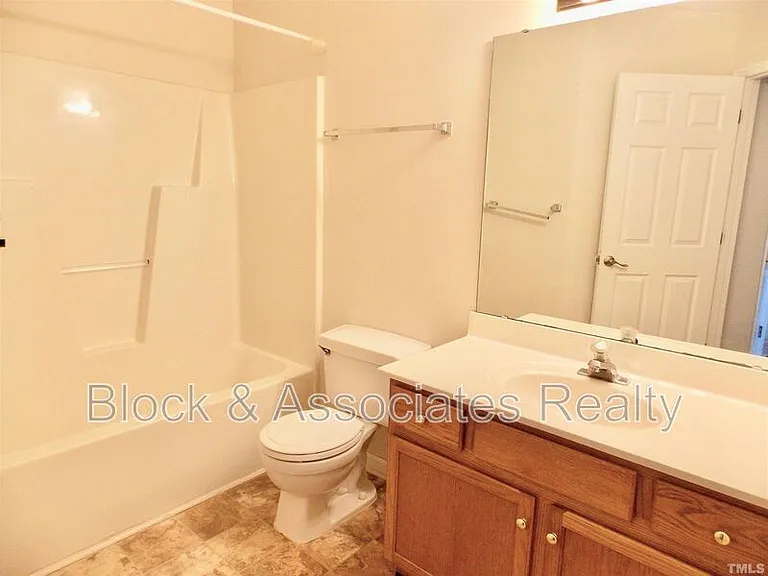 201 Capello Ct — Photo 17