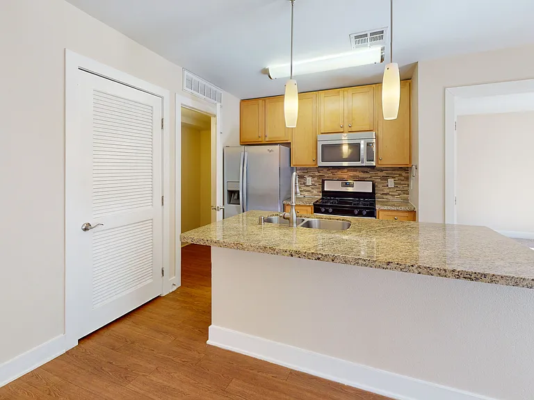 27 Seventy Five Mesa Verde — Photo 136