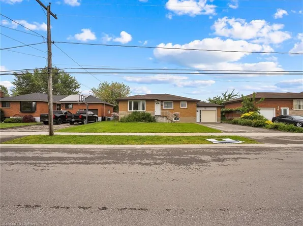 14 Janet St, Pt Colborne, ON L3K 2E7