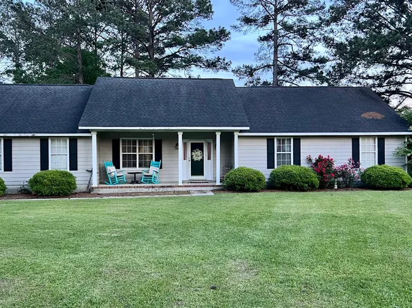 206 Barfield Dr, Dublin, GA 31021