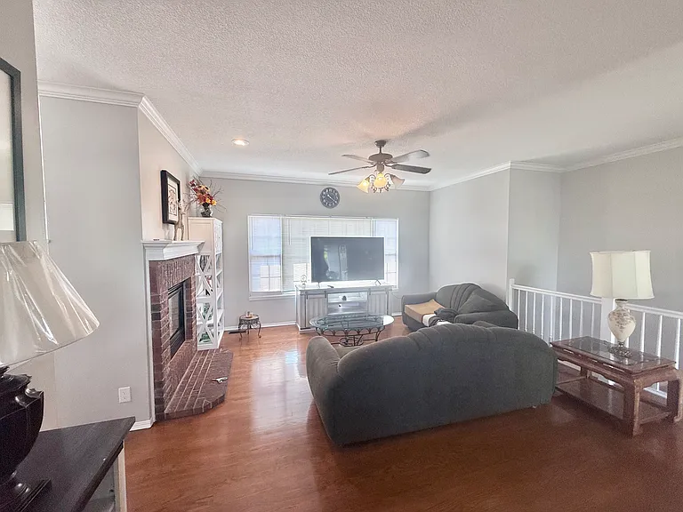 12332 E Lincoln Ct — Photo 6