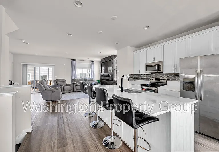 4013 Singerville Ct — Photo 21