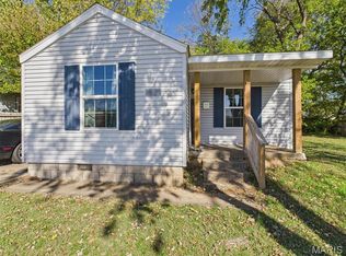 1621 E Chestnut St, Springfield, MO 65802