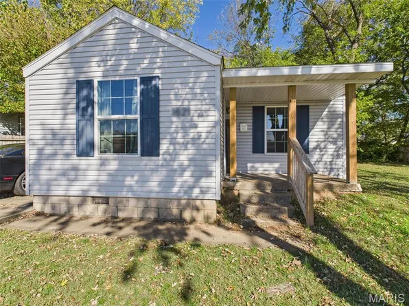 1621 E Chestnut St, Springfield, MO 65802