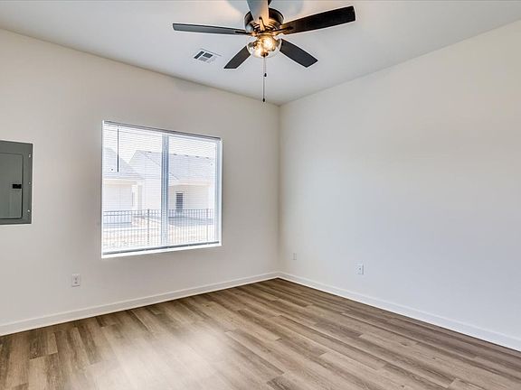 5th image of 3651 N Starlight St