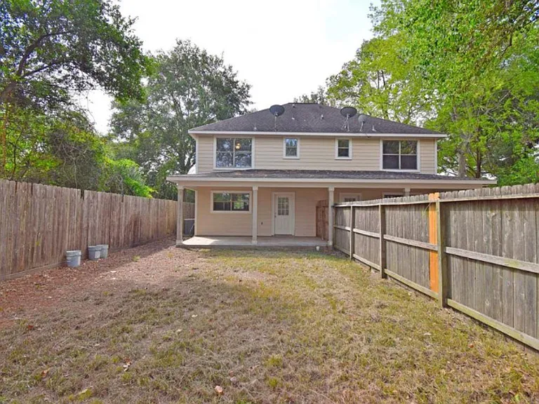 504 Texas St #B — Photo 2