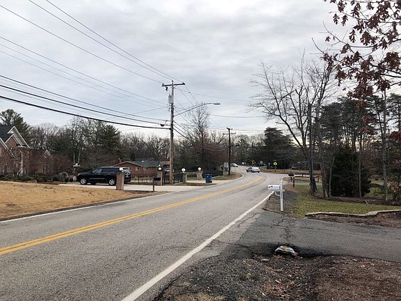 4th image of 8625 Leroy Pl