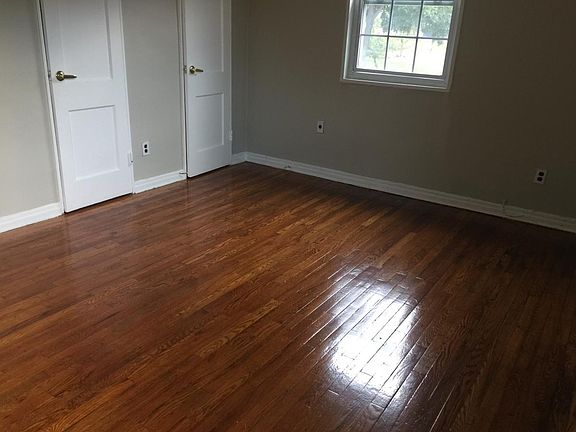 1st bedroom