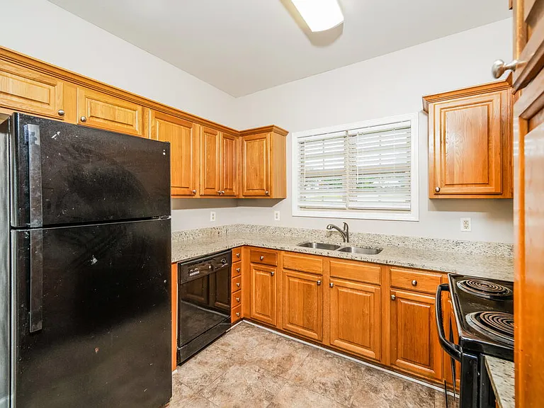 310 Hidden Ridge Dr — Photo 8