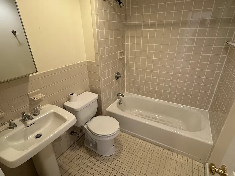 274 Marlborough St #1 — Photo 8