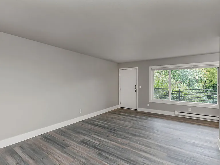 9231 35th Ave SW — Photo 6