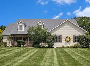 30649 Quail Pointe Dr, Granger, IN 46530