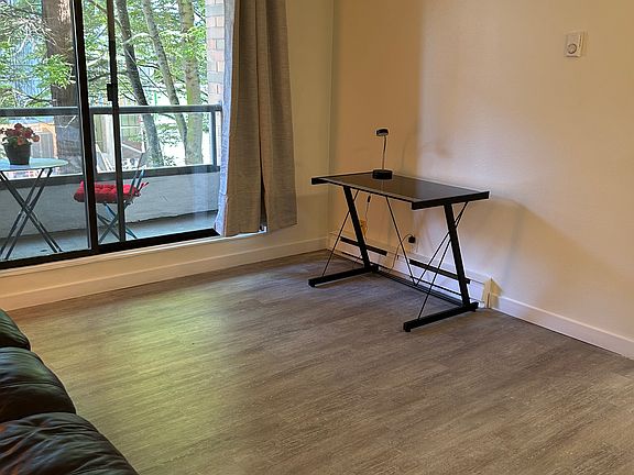 4th image of 1630 Quadra St #306