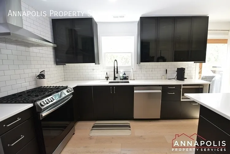 1107 Brassie Ct — Photo 2
