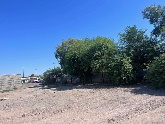 2nd image of 965 E G St #9