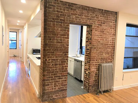 Rented by Bruma Realty LLC | media 2