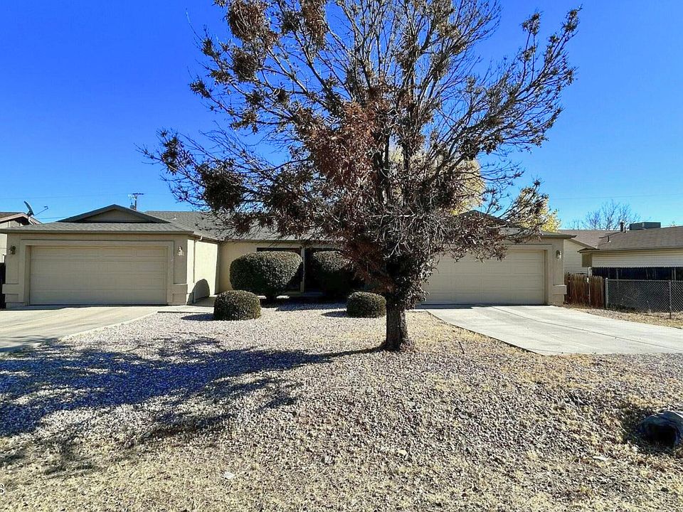 1st image of 3101 N Corrine Dr APT 1