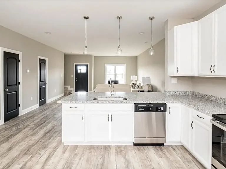 9 Emanuel Ct #9 — Photo 2