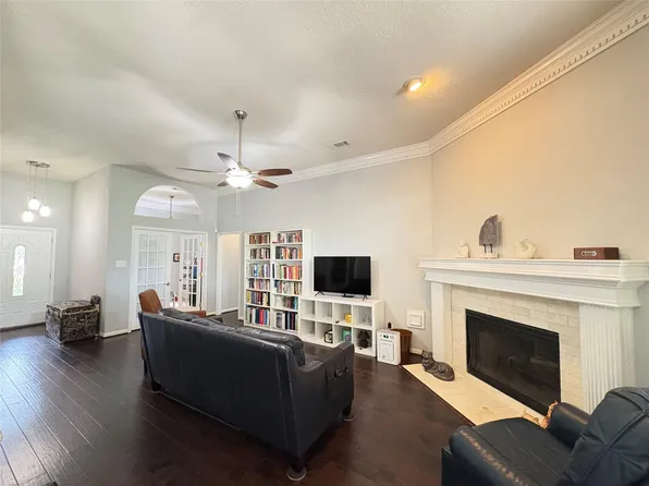 503 Province Place Dr, Katy, TX 77450