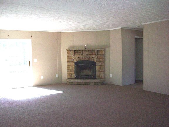 4th image of 131 Cypress Ln