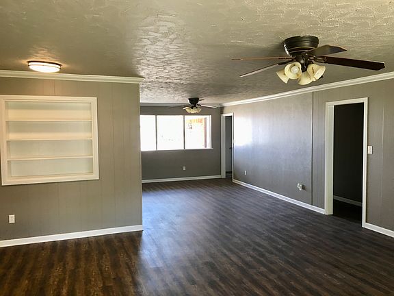 4th image of 810 6th Pl