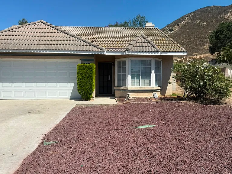 12001 Weeping Willow Ln — Photo 1