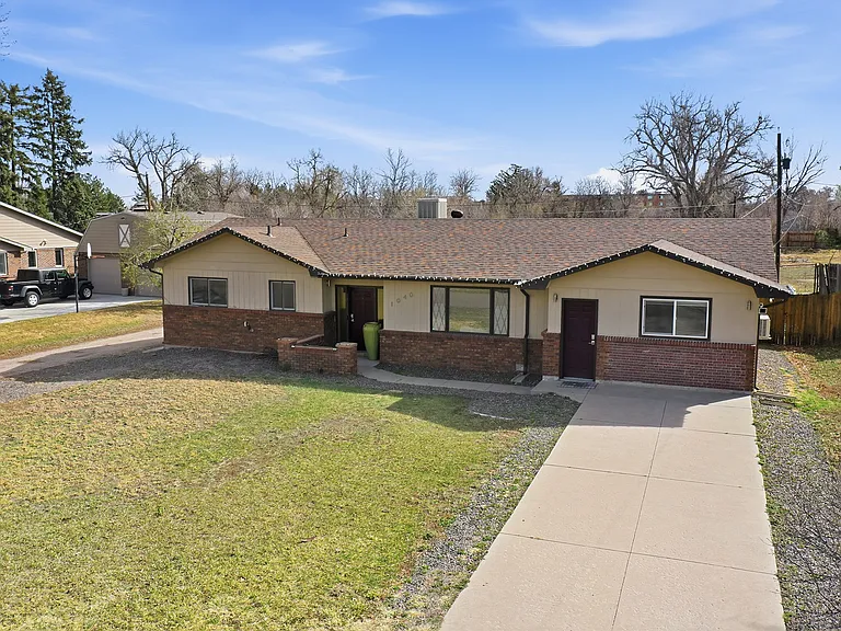 1040 S Fulton St — Photo 31
