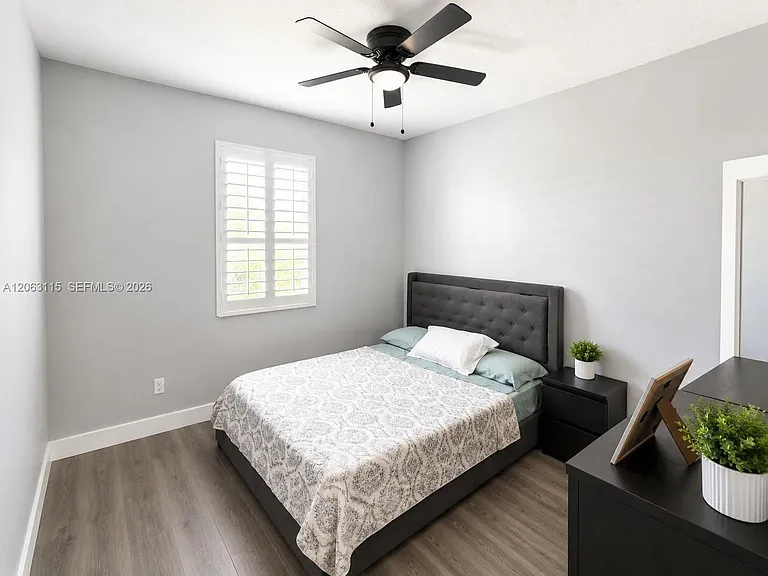 4922 NW 48th Ter — Photo 16