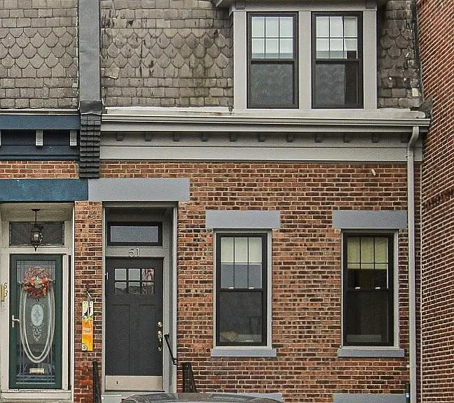 51 Emerson St — Photo 2