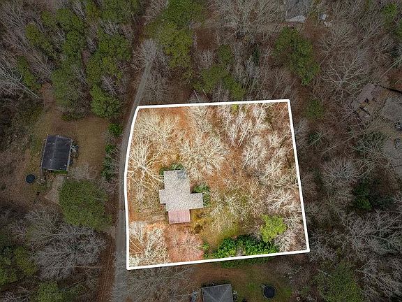 3rd image of 101 3rd Ave