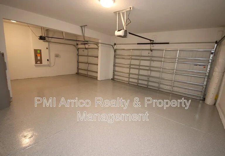 11415 Acacia Grove Ln — Photo 17