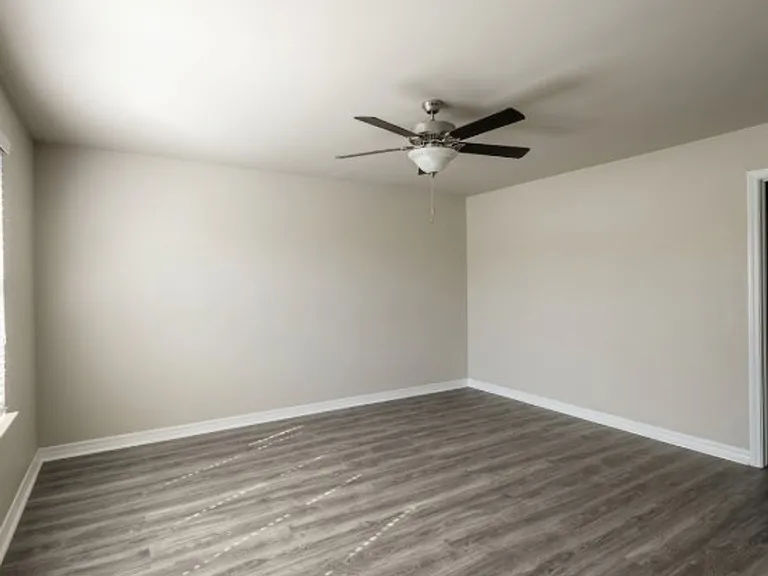 1806 Los Olivios Way — Photo 5
