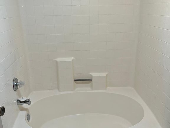 Tub