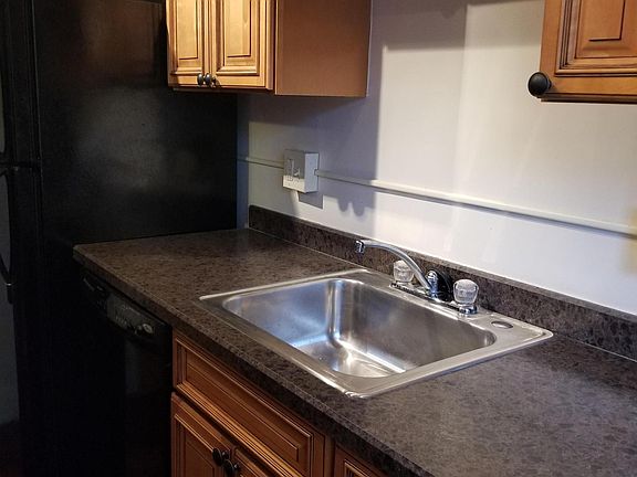2nd image of 12 Lexington Ave APT 3B