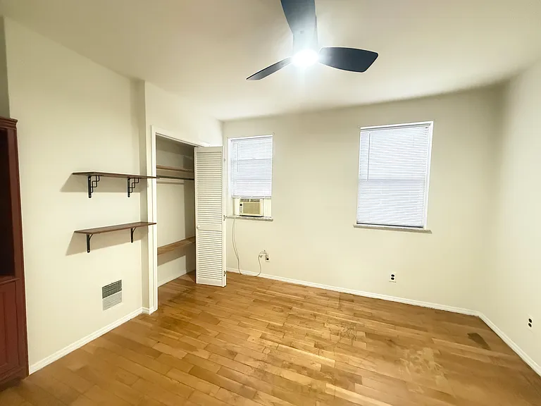 2544 S Darien St — Photo 10