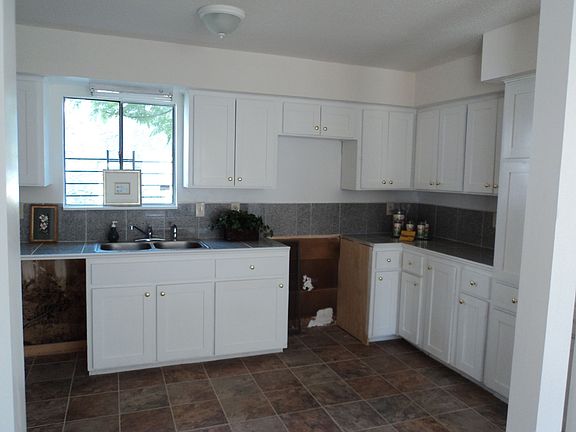 4th image of 2629 Woodley Park Dr