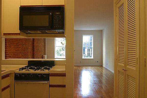1st image of 1590 2nd Ave APT 2RN