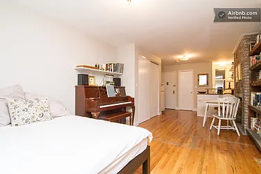 Rented by R New York