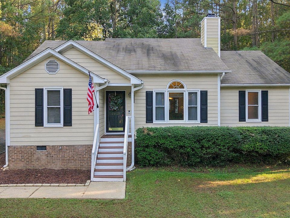 1st image of 2809 Stageline Dr