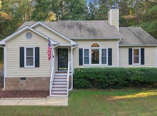 2809 Stageline Dr, Raleigh, NC 27603