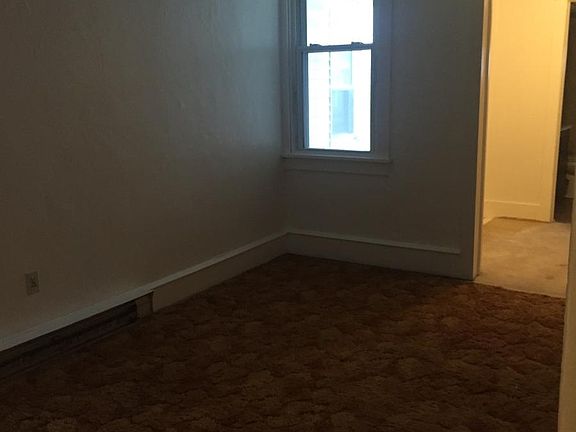 2nd bedroom walkthru