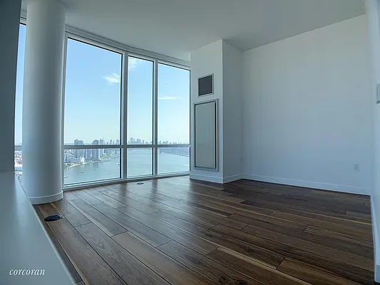 Rented by Corcoran | media 21