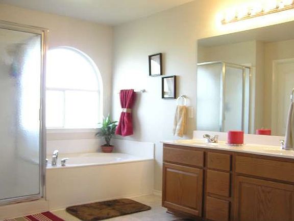 3rd image of 108 Coriander Ct